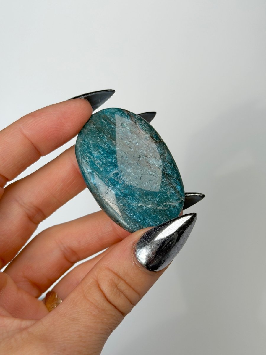 Blue Apatite Pebble ApatiteMadagascar- Haus of Moss and Moon