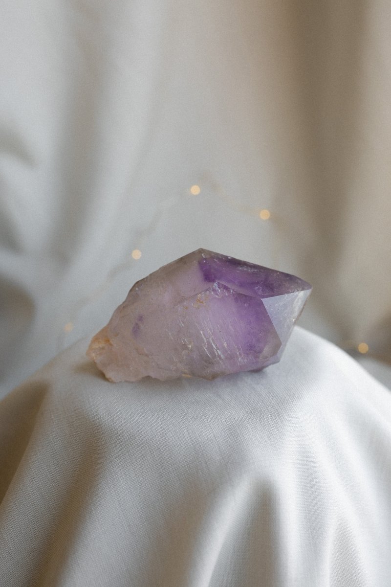 Madagascan Enhydro Elestial Amethyst, L Amethyst Madagascar - Haus of Moss + Moon