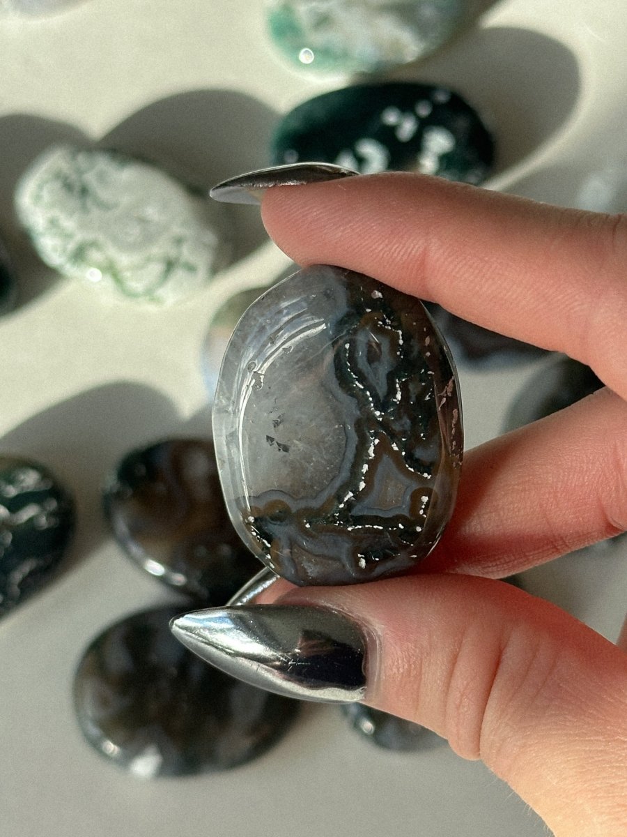 Moss Agate Palm Stone Moss AgateIndia - Haus of Moss + Moon