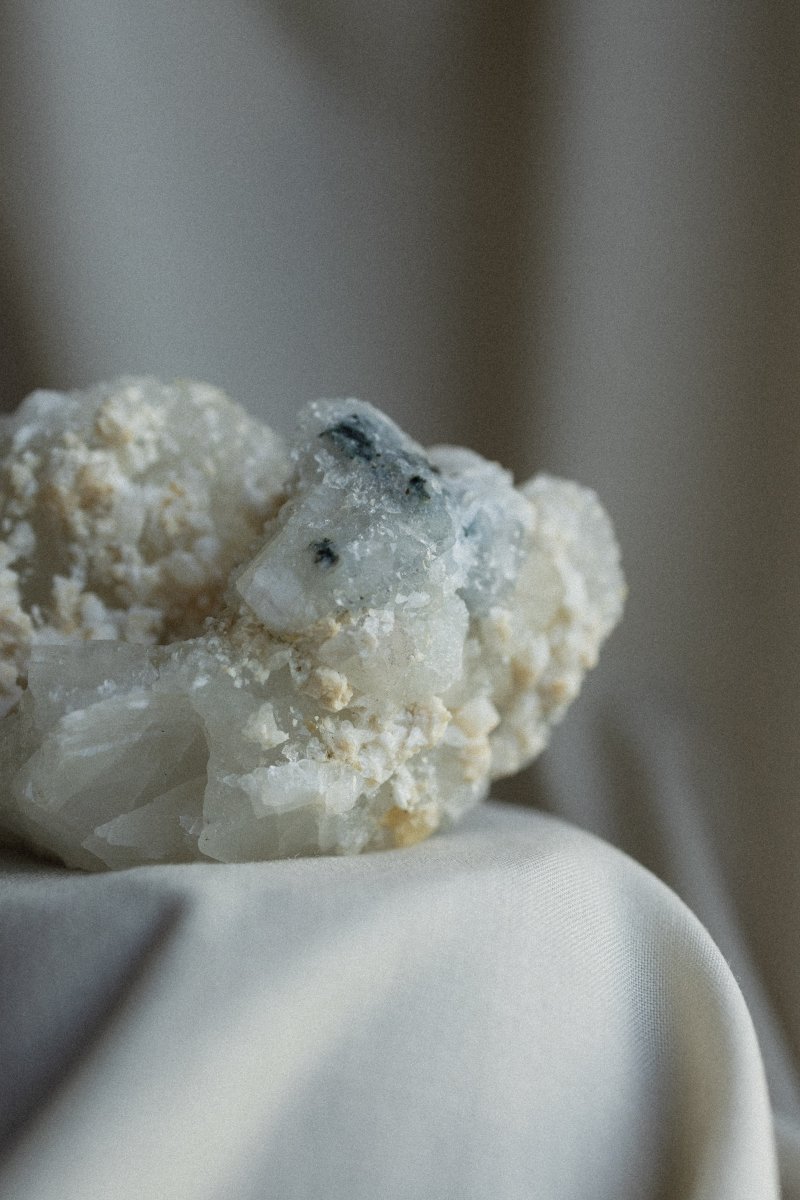 White Zeolite Cluster, D ZeolitesIndia - Haus of Moss + Moon