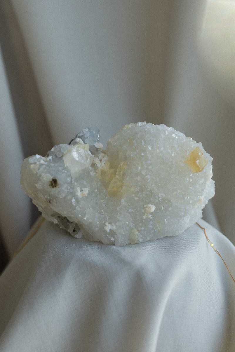 White Zeolite Cluster, D ZeolitesIndia - Haus of Moss + Moon